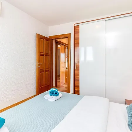 Mit Balkon Und Meerblick By Interhome *
