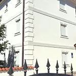 Mit Balkon Und Meerblick By Interhome Apartman *