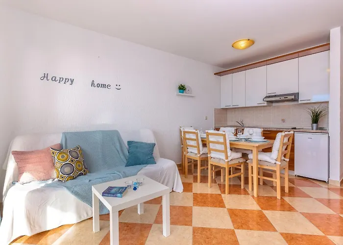 Mit Balkon Und Meerblick By Interhome Crikvenica