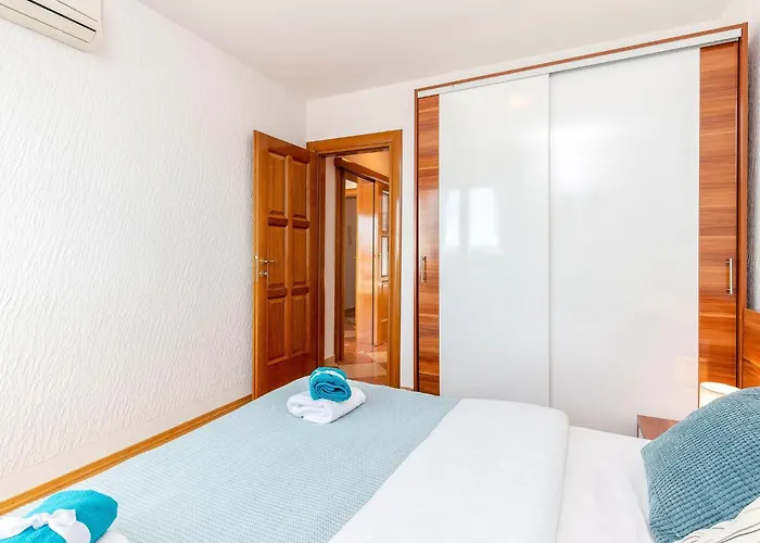 Mit Balkon Und Meerblick By Interhome *